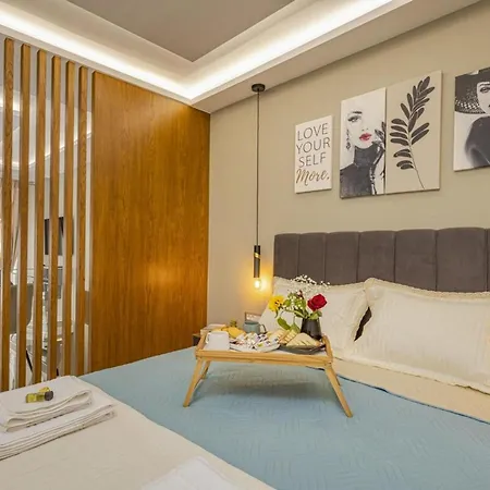 Nicole In Center Chania 公寓 *