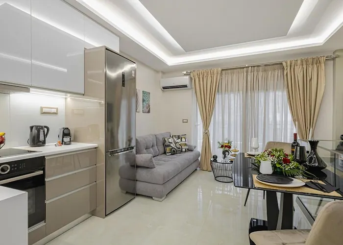 Nicole In Center Chania